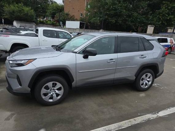 TOYOTA RAV4 2024 2T3F1RFV6RC472499 image