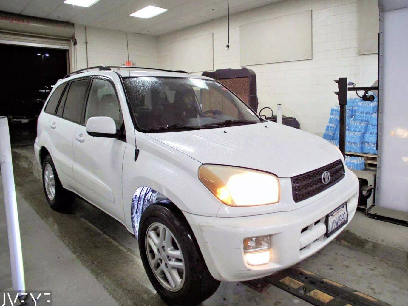 TOYOTA RAV4 2002 JTEGH20VX20056847 image