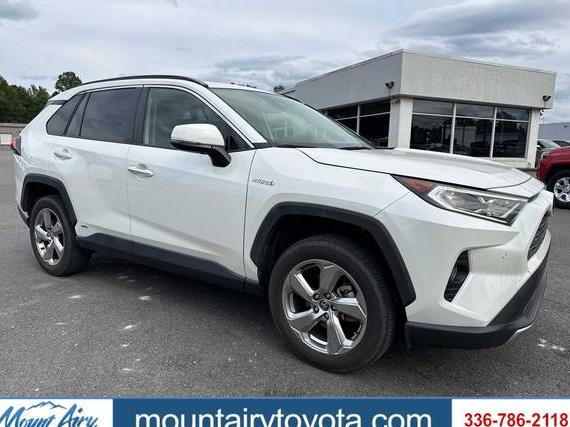 TOYOTA RAV4 2020 JTMDWRFV7LD067635 image