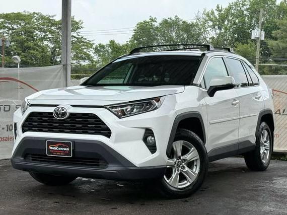 TOYOTA RAV4 2020 2T3P1RFV8LC135585 image
