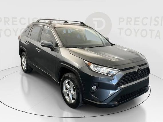 TOYOTA RAV4 2020 JTMP1RFV1LJ033266 image