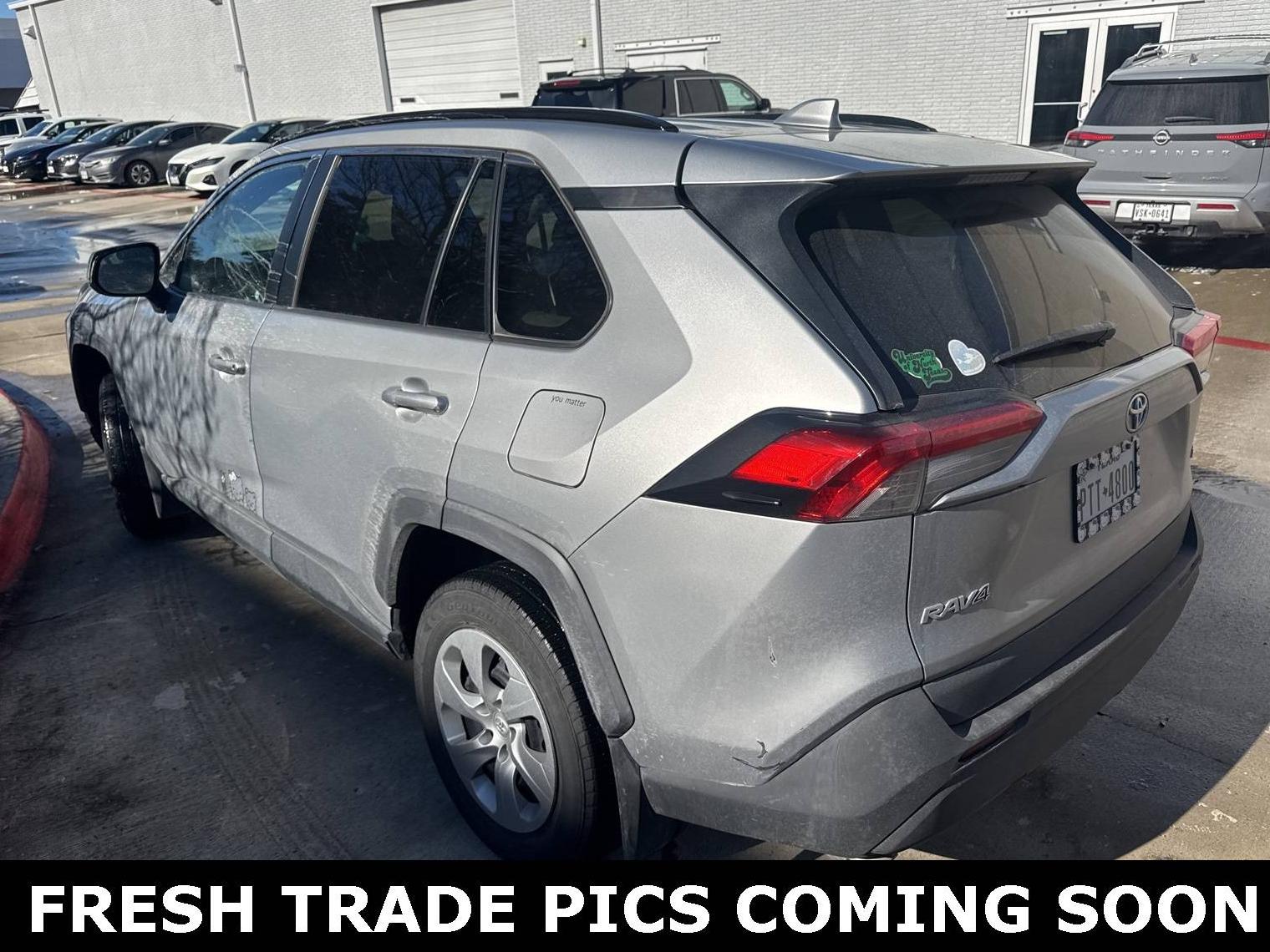 TOYOTA RAV4 2020 2T3H1RFVXLW073738 image