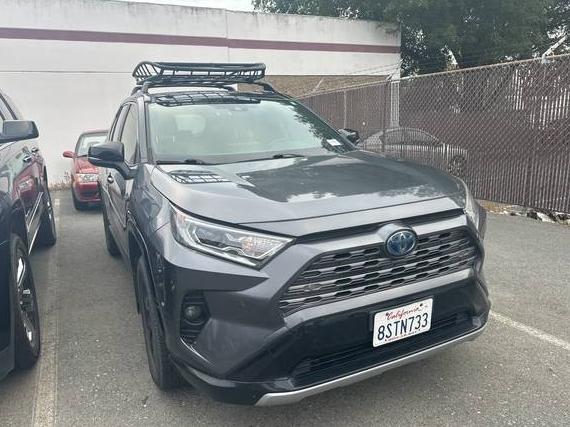 TOYOTA RAV4 2020 JTMEWRFV1LD533581 image