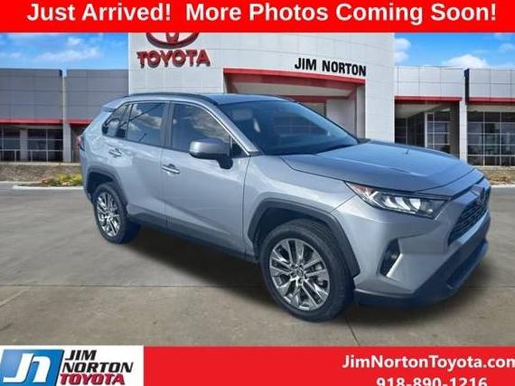 TOYOTA RAV4 2020 2T3C1RFV8LW079483 image