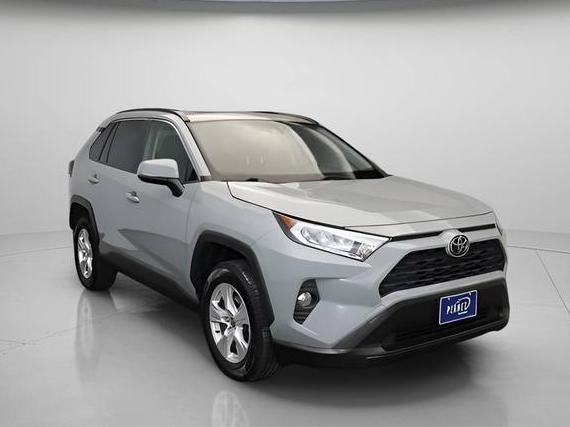 TOYOTA RAV4 2020 JTMP1RFV3LD063321 image