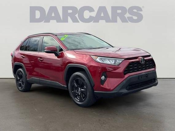 TOYOTA RAV4 2020 JTMP1RFV6LJ033957 image