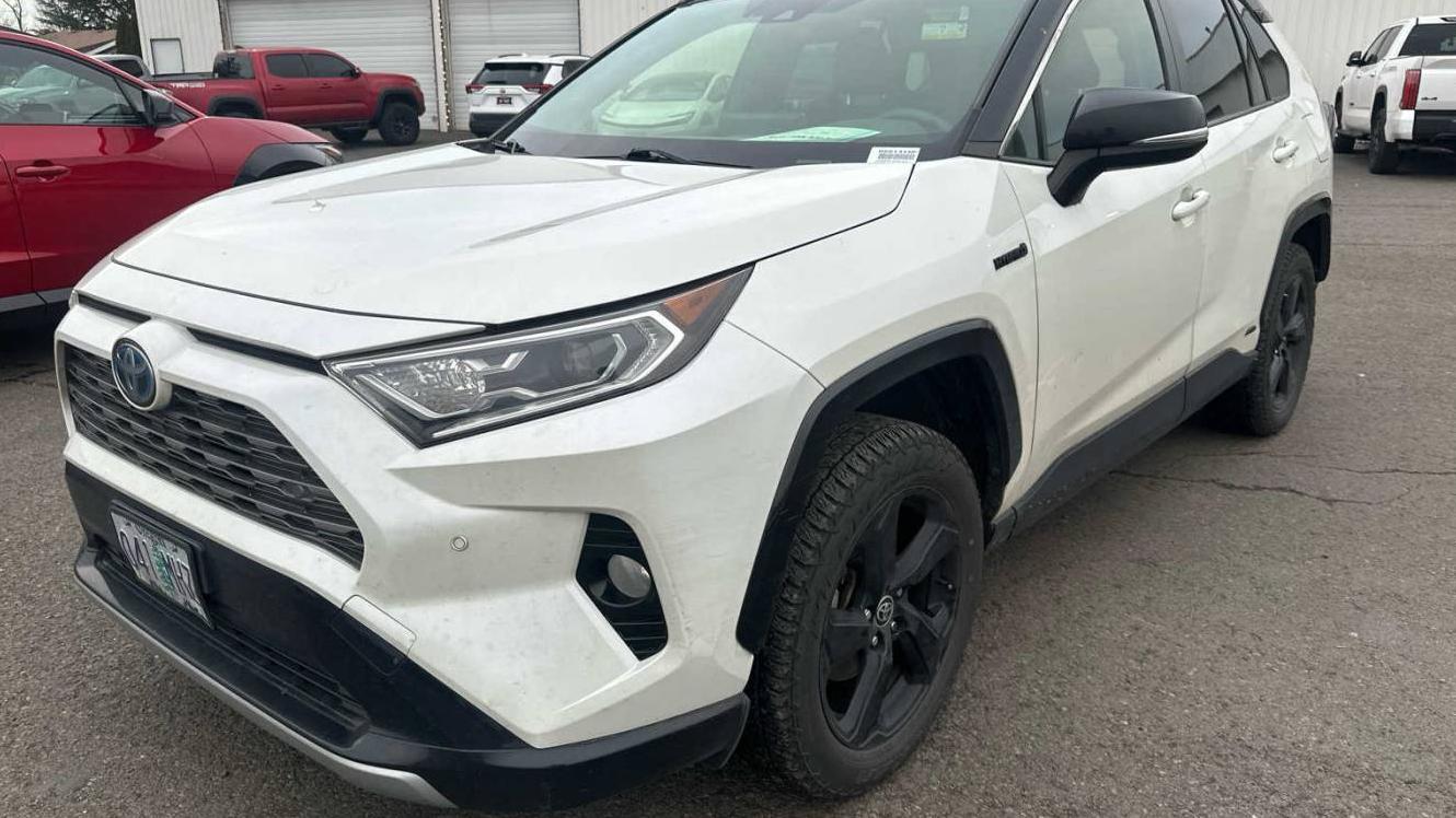 TOYOTA RAV4 2020 JTMEWRFV4LD551315 image