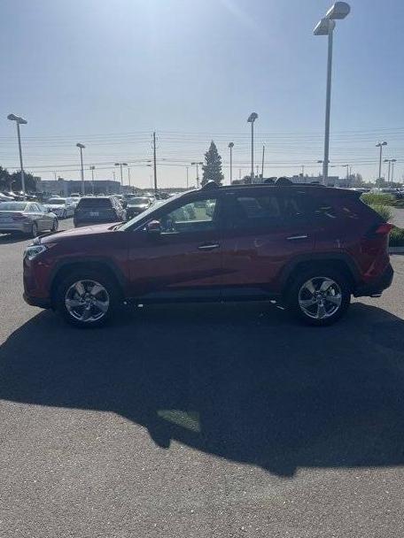 TOYOTA RAV4 2020 JTMDWRFV6LD537086 image