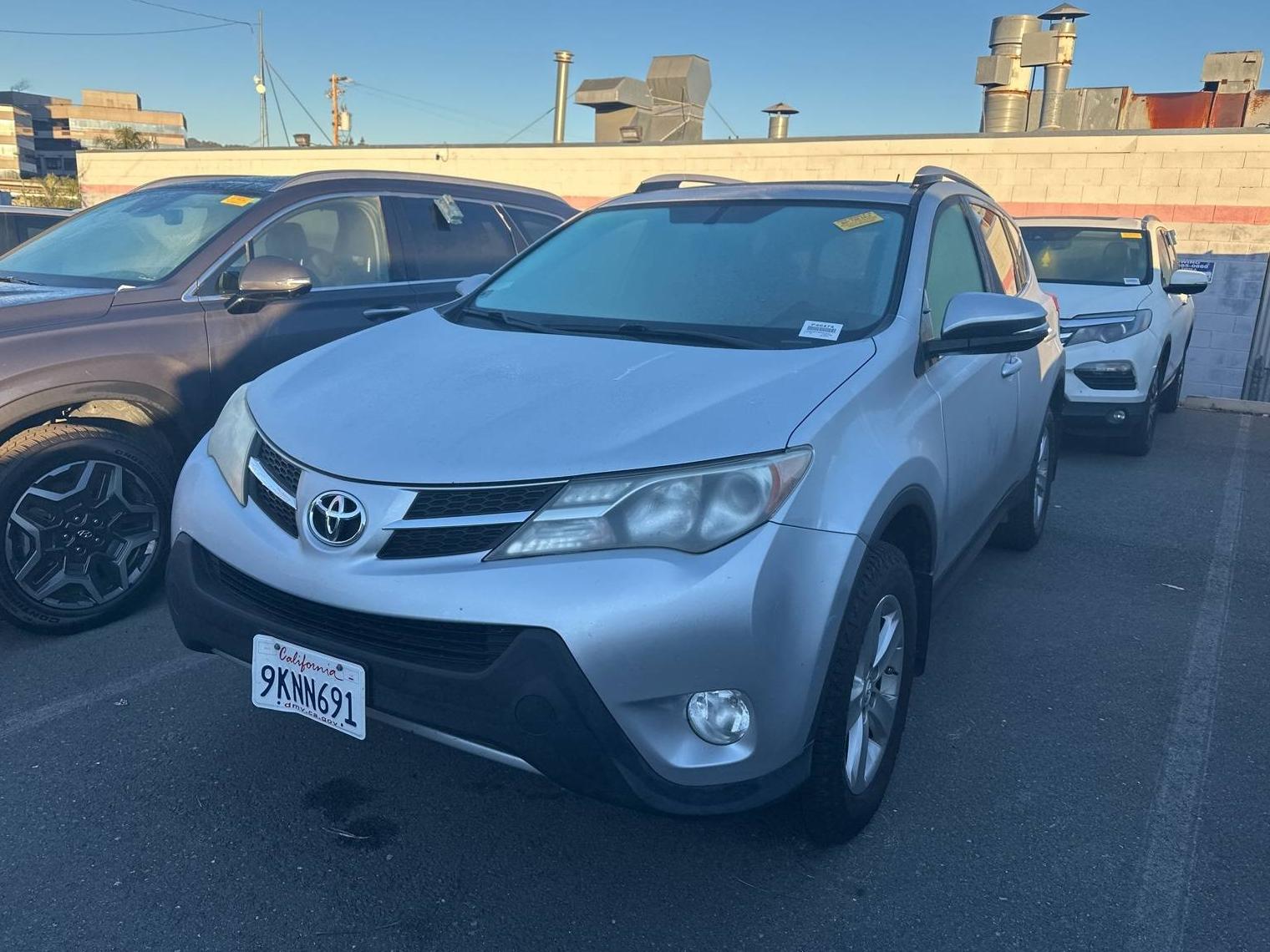 TOYOTA RAV4 2013 JTMRFREV8DD044843 image