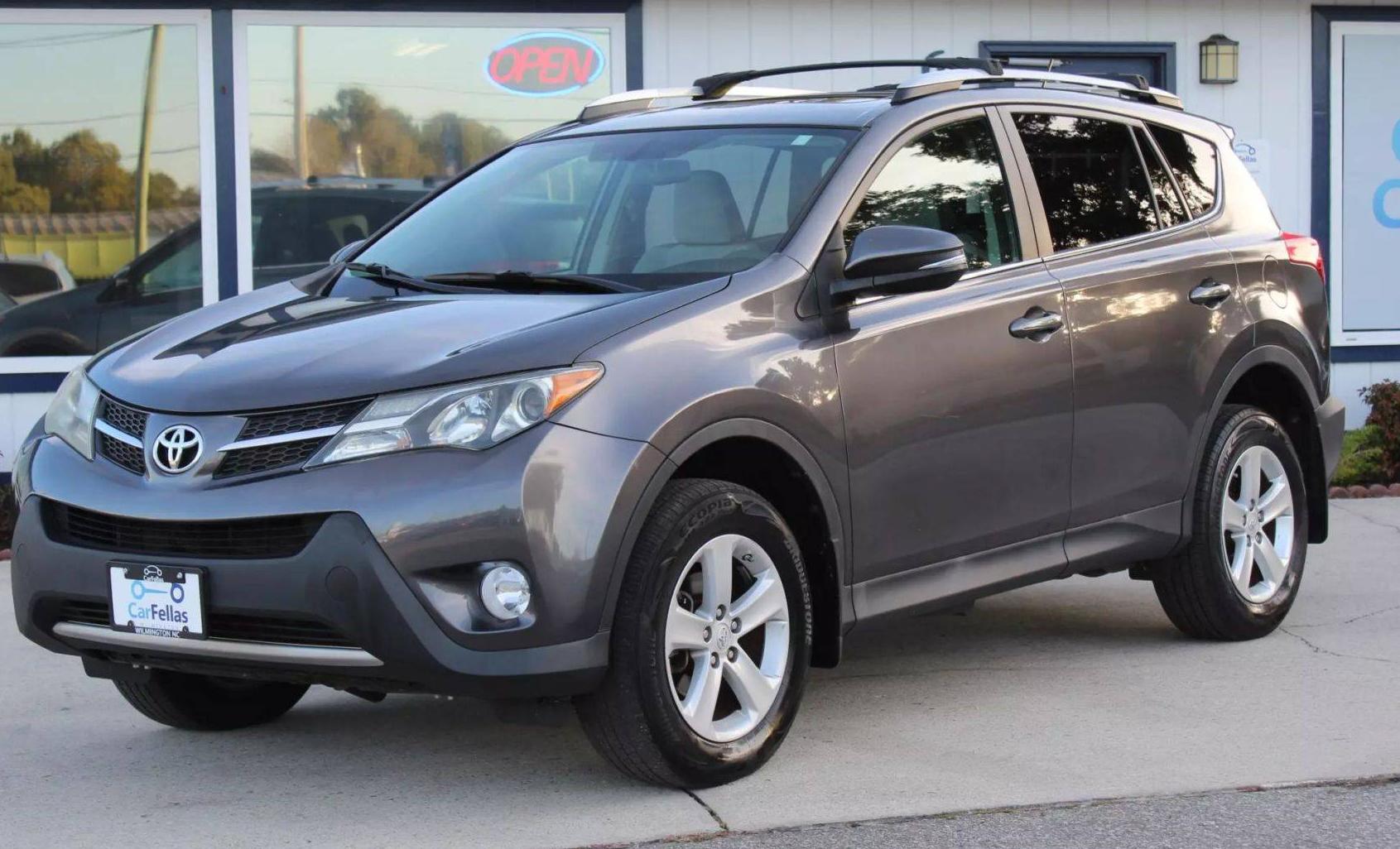 TOYOTA RAV4 2013 2T3RFREV5DW065359 image