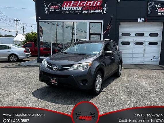 TOYOTA RAV4 2015 JTMBFREV7FJ038487 image