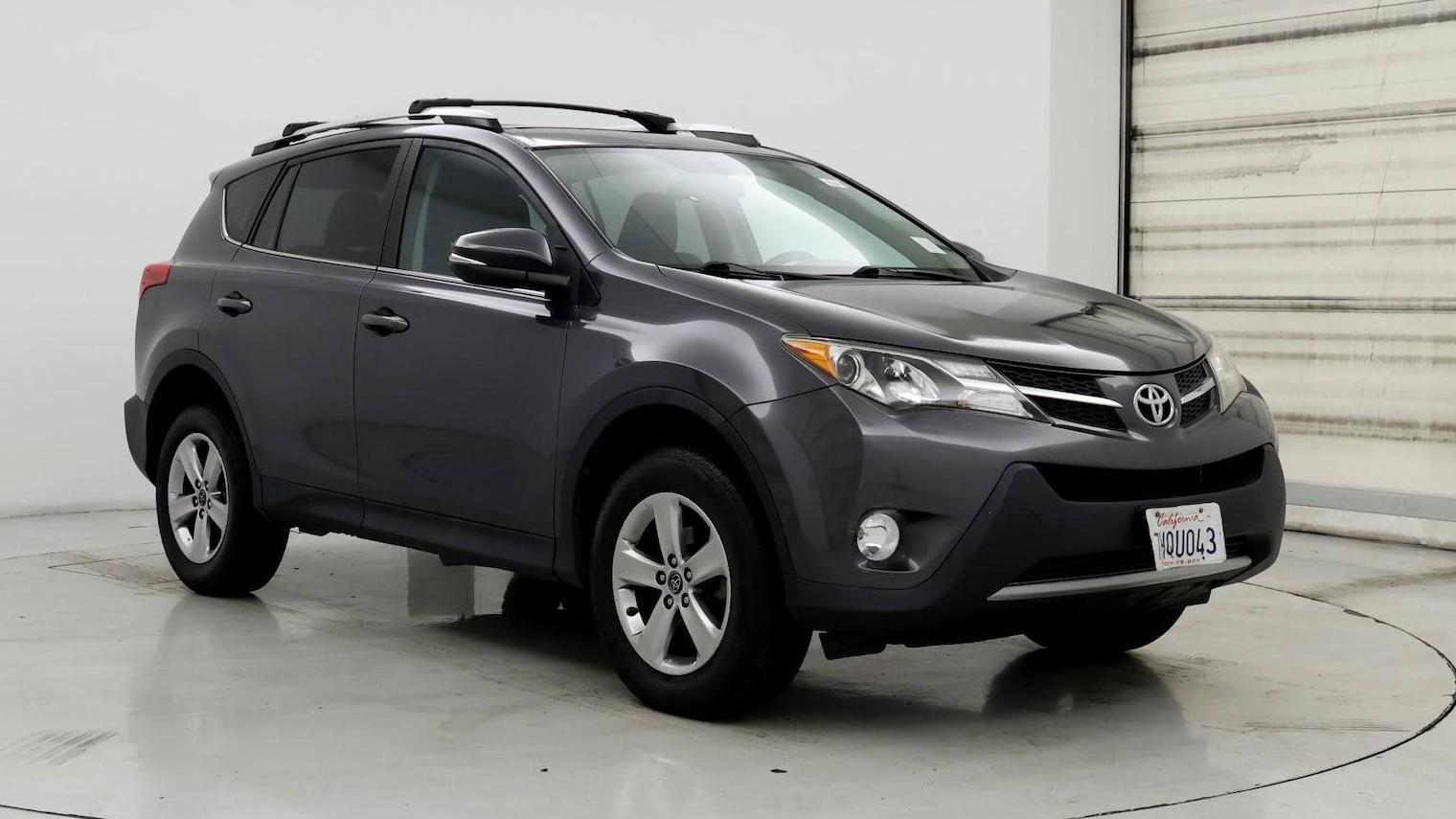 TOYOTA RAV4 2015 2T3WFREVXFW137940 image