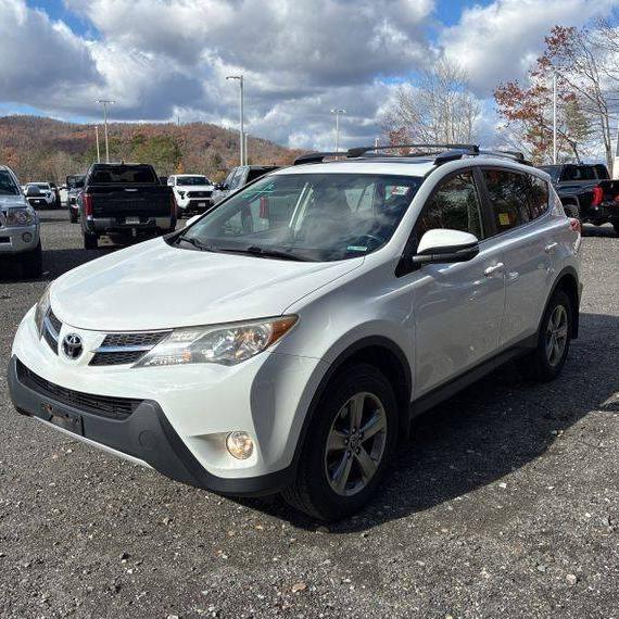 TOYOTA RAV4 2015 JTMRFREV8FD160787 image
