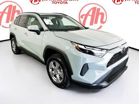 TOYOTA RAV4 2022 2T3W1RFV3NW208326 image
