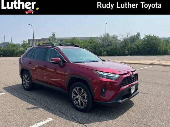 TOYOTA RAV4 2022 JTMB6RFV8ND046528 image