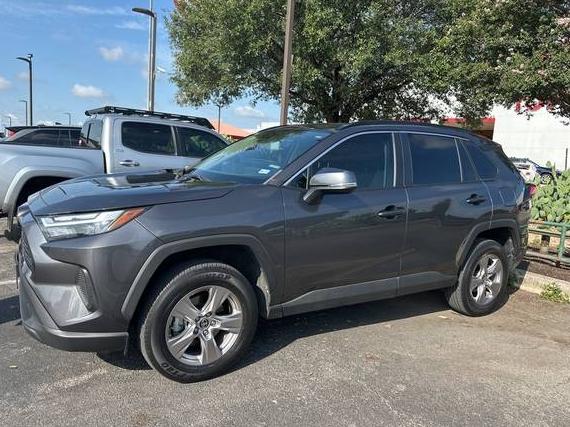 TOYOTA RAV4 2022 2T3W1RFV6NC194875 image