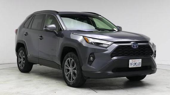 TOYOTA RAV4 2022 JTMB6RFV4ND055971 image