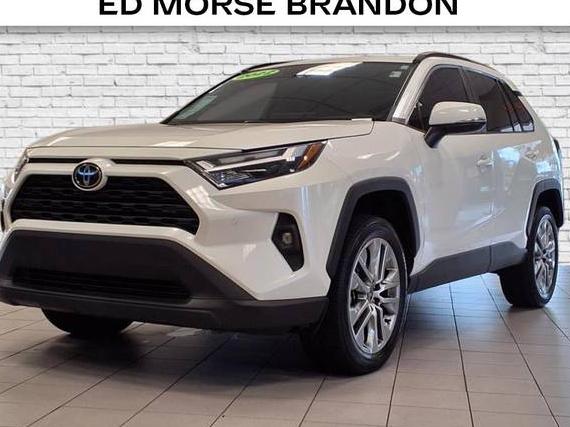 TOYOTA RAV4 2022 2T3C1RFV8NW201391 image