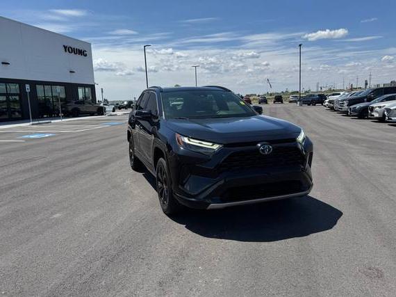 TOYOTA RAV4 2022 JTM16RFV0ND051492 image