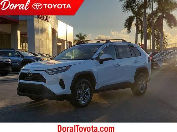 TOYOTA RAV4 2022 2T3W1RFV5NC212850 image