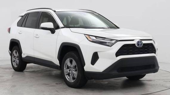 TOYOTA RAV4 2022 JTMRWRFV7NJ055317 image
