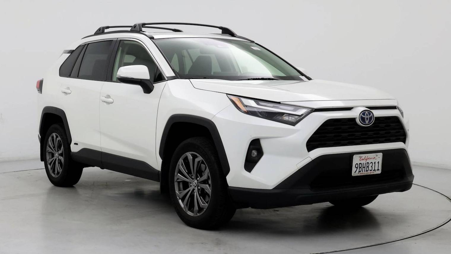 TOYOTA RAV4 2022 JTMB6RFV4ND524895 image