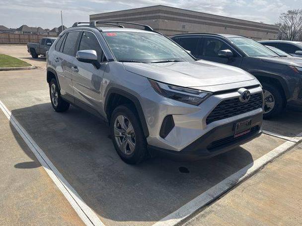 TOYOTA RAV4 2022 2T3W1RFV8NC205312 image