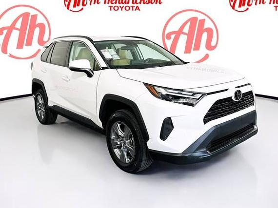 TOYOTA RAV4 2022 2T3W1RFV1NC181452 image