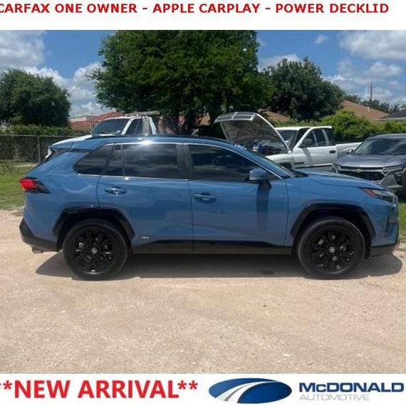 TOYOTA RAV4 2022 JTM16RFV9ND057338 image