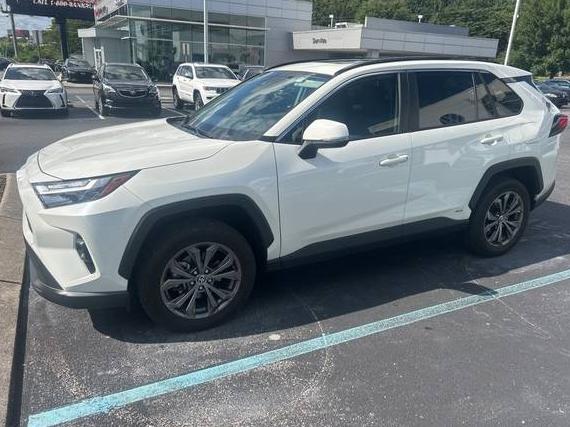 TOYOTA RAV4 2022 JTMB6RFVXND068868 image