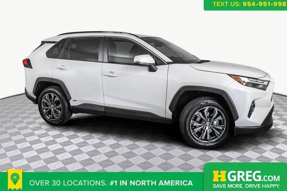 TOYOTA RAV4 2022 JTMB6RFVXND074296 image