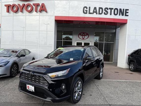 TOYOTA RAV4 2022 2T3N1RFV2NW268562 image