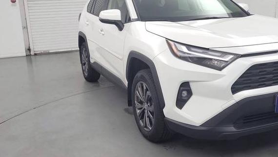 TOYOTA RAV4 2022 JTMB6RFV3ND051734 image
