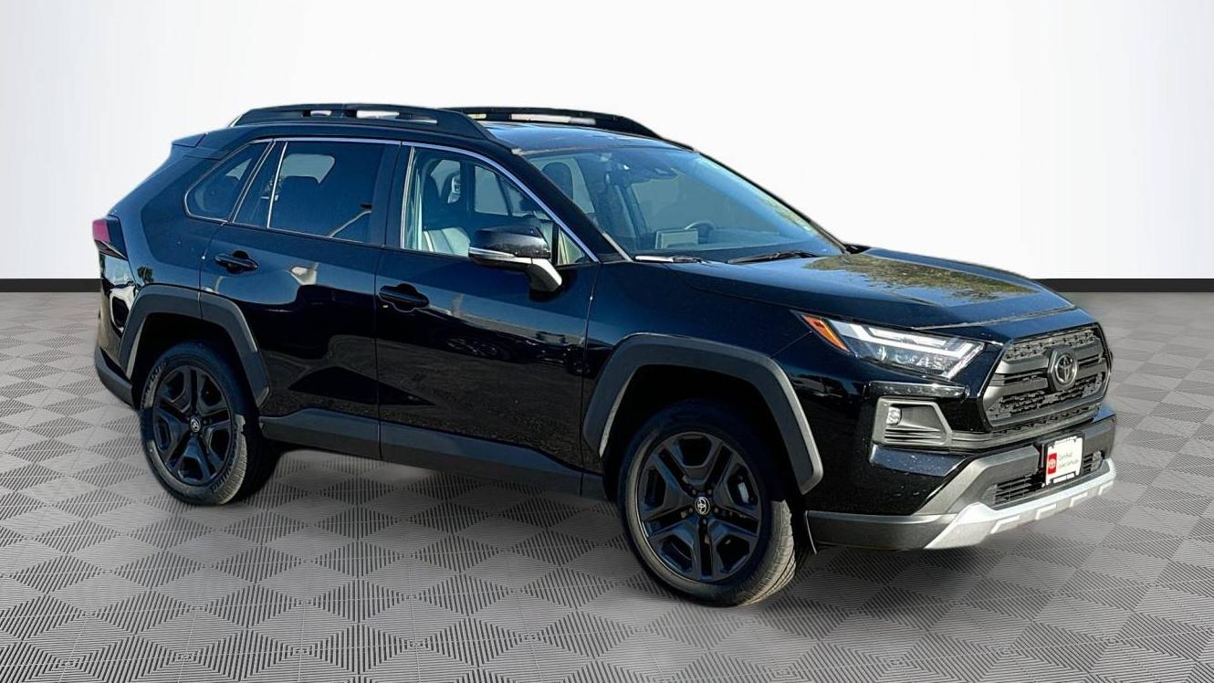 TOYOTA RAV4 2022 2T3J1RFV1NW298103 image