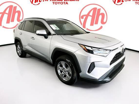 TOYOTA RAV4 2022 2T3W1RFV7NC184839 image