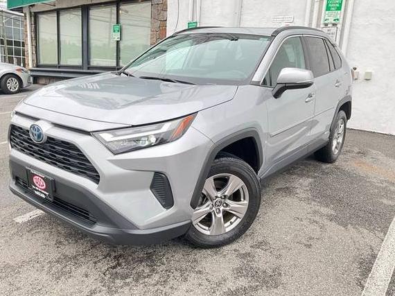 TOYOTA RAV4 2022 2T3RWRFV7NW138232 image