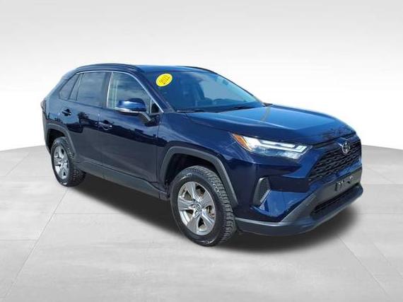 TOYOTA RAV4 2022 JTMP1RFV0ND086591 image