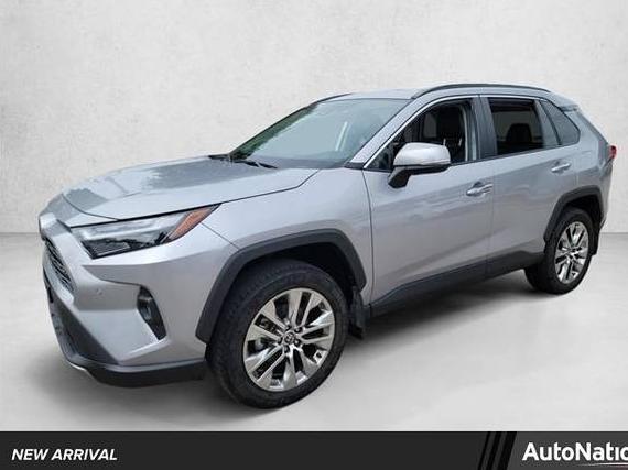 TOYOTA RAV4 2022 2T3N1RFV5NC258335 image