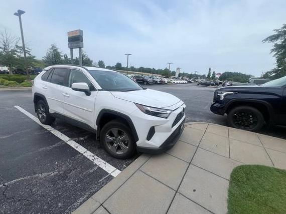 TOYOTA RAV4 2022 2T3P1RFV6NC269272 image