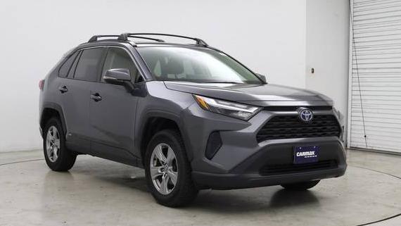 TOYOTA RAV4 2022 JTMRWRFVXND567183 image