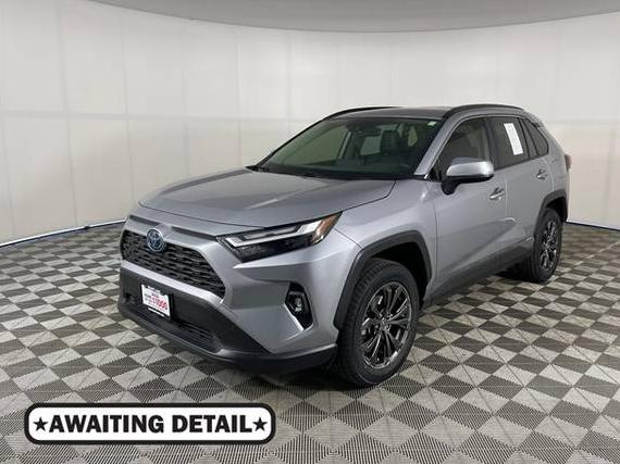 TOYOTA RAV4 2022 JTMB6RFVXND072547 image