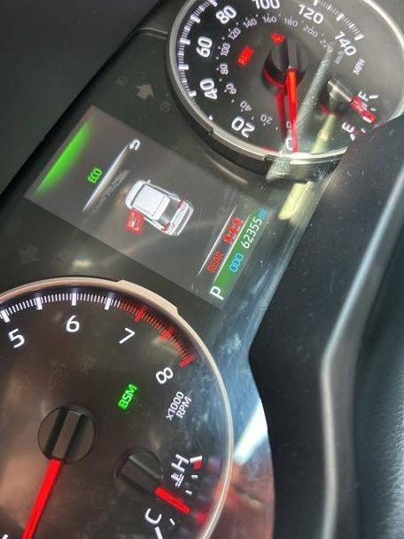 TOYOTA RAV4 2022 2T3W1RFVXNW223115 image