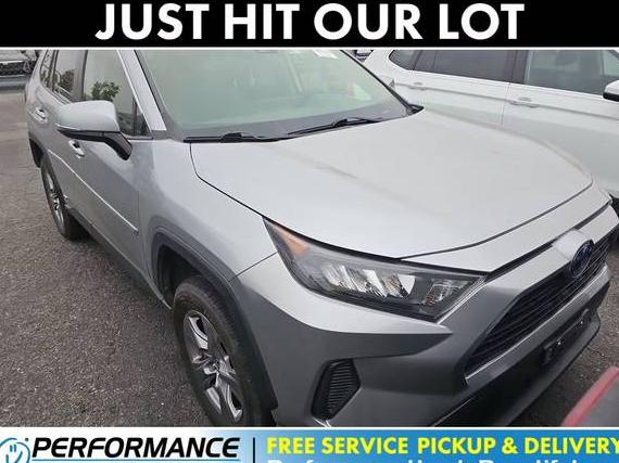 TOYOTA RAV4 2022 JTMMWRFV3ND164219 image