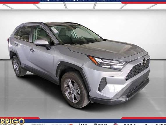 TOYOTA RAV4 2022 2T3W1RFV4NC197855 image