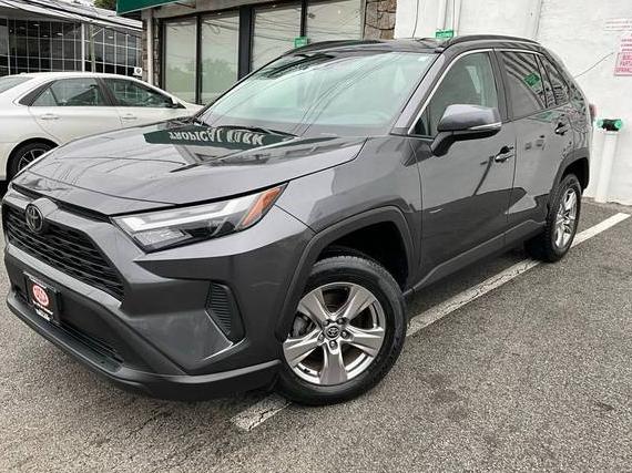 TOYOTA RAV4 2022 2T3P1RFV2NC288594 image