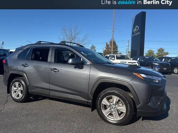 TOYOTA RAV4 2022 2T3P1RFV8NW316767 image