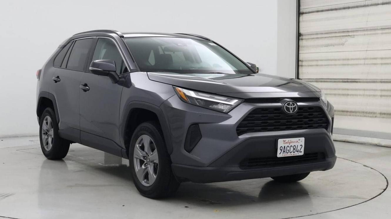 TOYOTA RAV4 2022 2T3W1RFV9NC180131 image