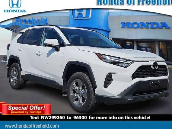 TOYOTA RAV4 2022 2T3P1RFV8NW299260 image
