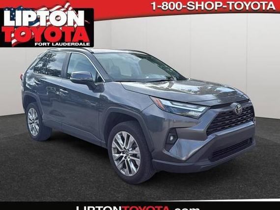 TOYOTA RAV4 2022 2T3C1RFV4NC192139 image