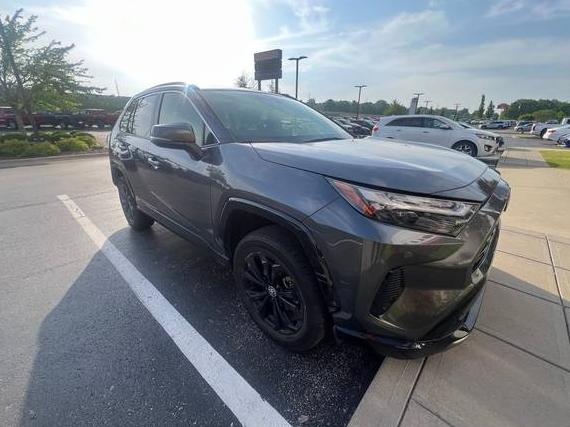 TOYOTA RAV4 2022 JTM16RFVXND054626 image
